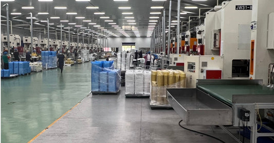 Step-by-step aluminum foil container manufacturing process including forming, quality inspection, and packaging for food businesses